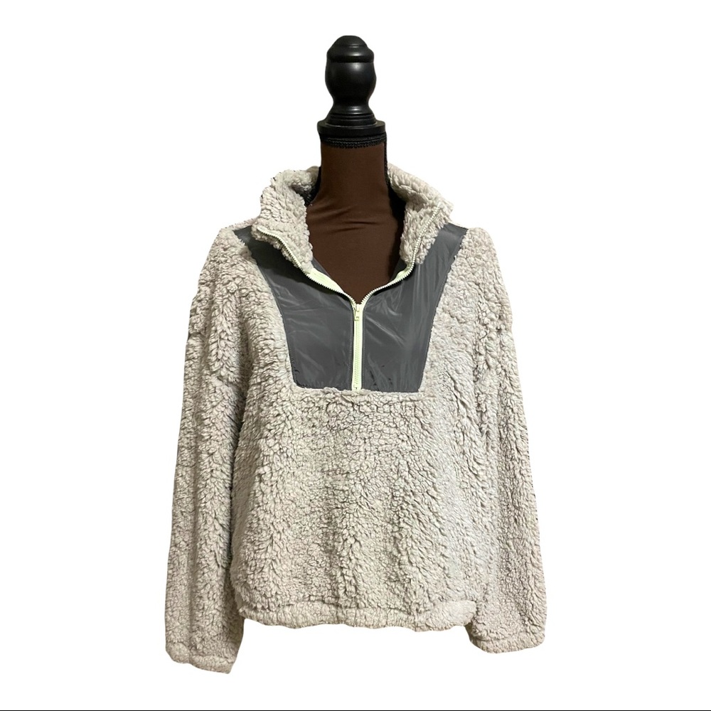 Wild Fable NWT gray 3/4 zip front sweater